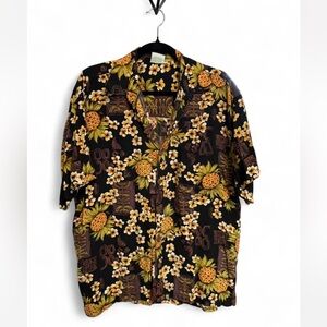 Vintage Men's Black Floral Hawaiian Shirt